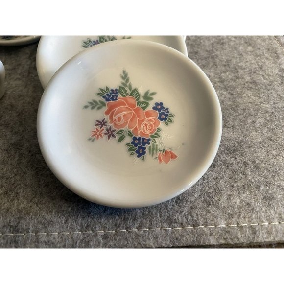 Childrens Miniture Tea set 19 pcs. plus 4 Napkin Rings Pink Flowers #607 - Picture 2 of 6